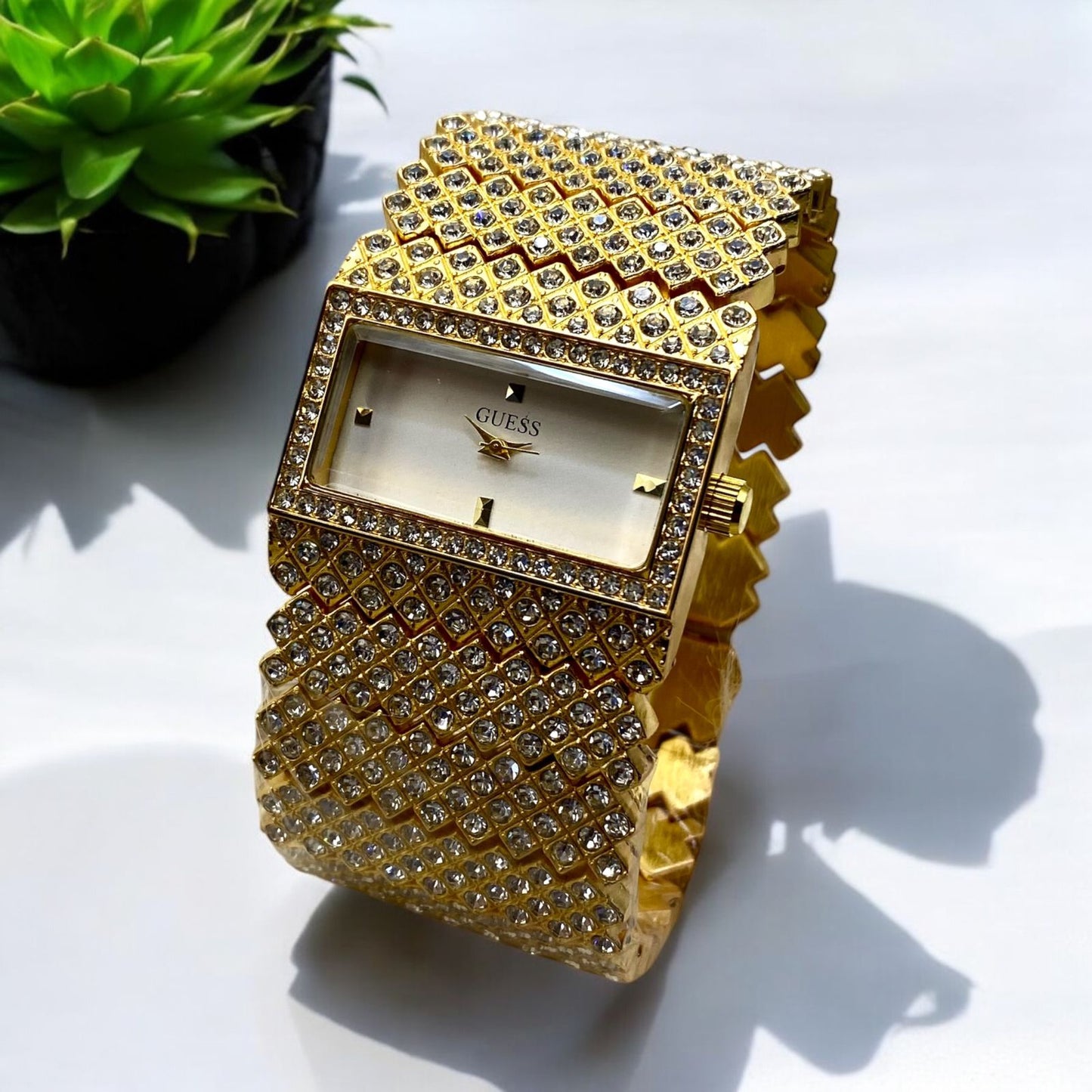 GUESS BRACELET DESIGN LADIES WATCH